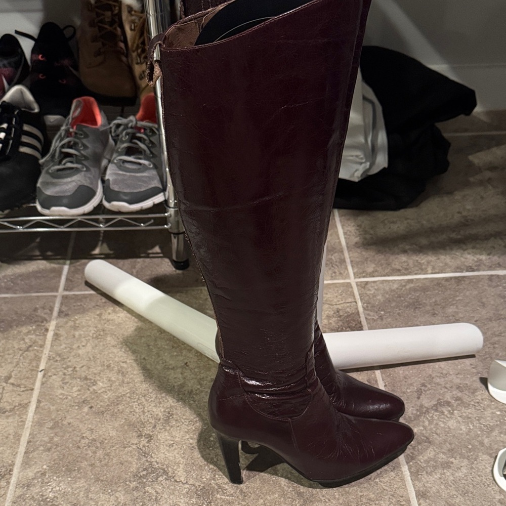 Chocolat Blu Dark Burgundy Heeled Boots